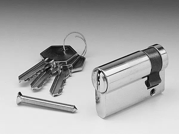 Miami Local Locksmith Miami, FL 305-704-9903 - apartment-lock-change